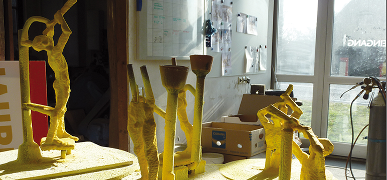 Wolfgang Gregor und Christiane Drendel von der Kunstgiesserei Landin